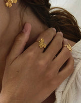 Elise Tsikis Paris Elysia Small Adjustable Gold Flower Ring