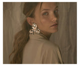 Pensee Large Earrings White Gold | حلق نسائي