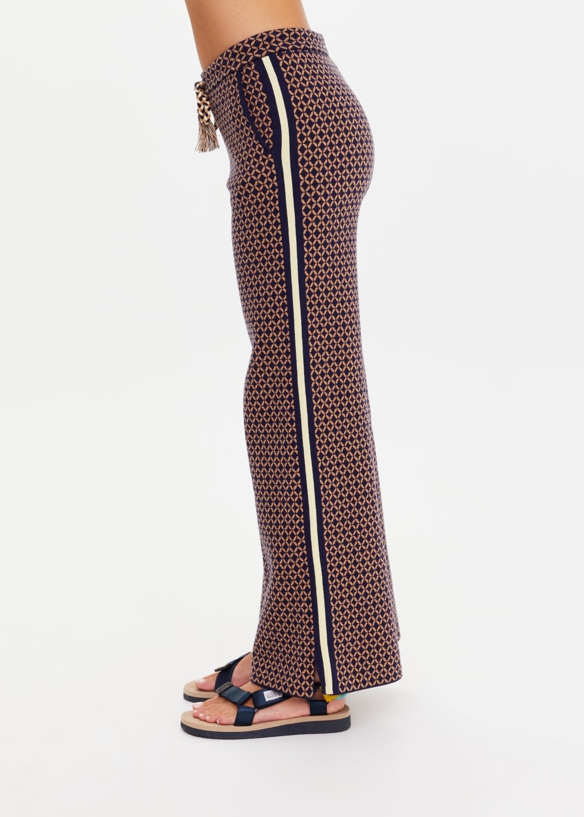 Crossroad Juniper Knit trouser| سروال Crossroad - Maison Clad