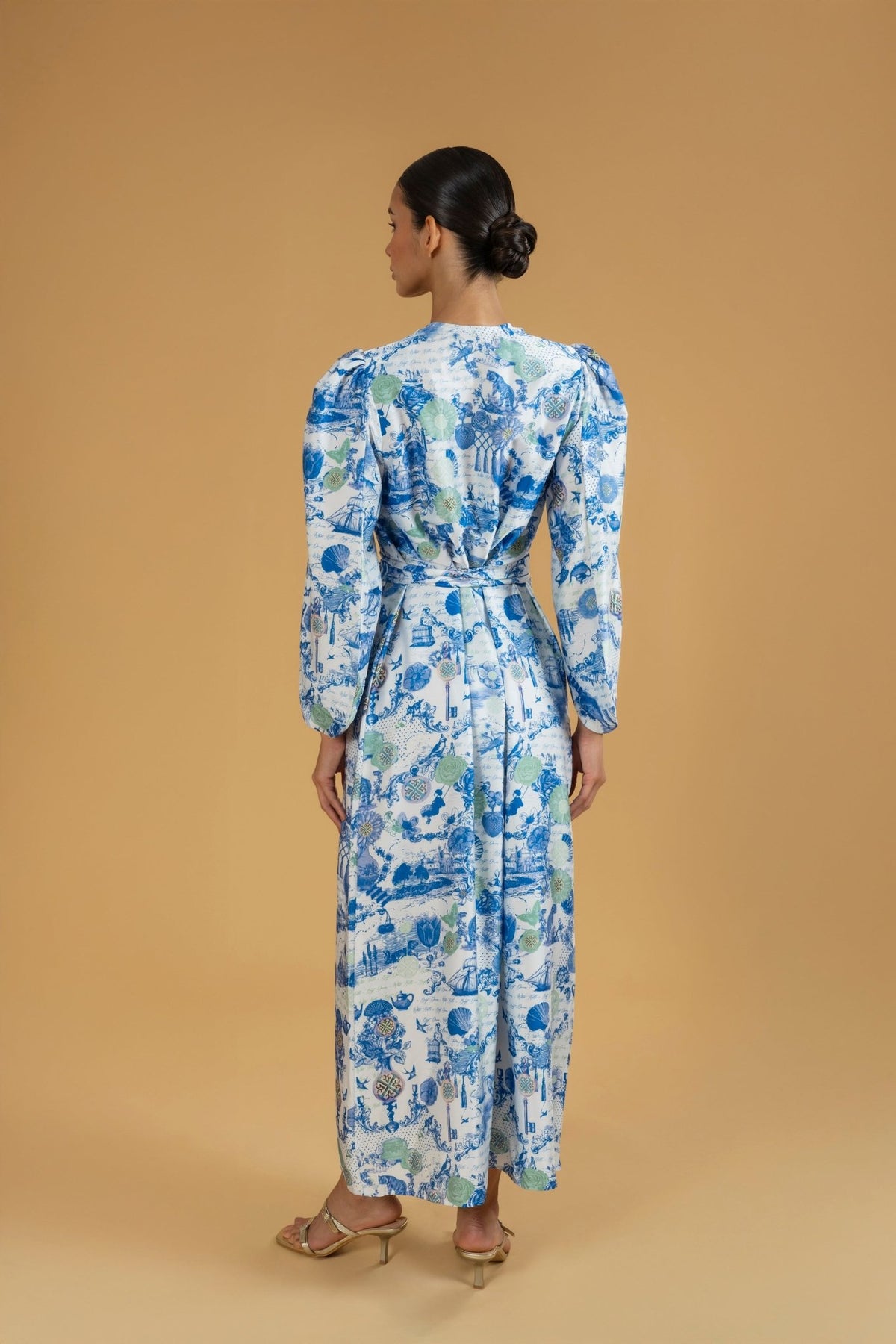Curtia Lace Dress l |فستان Curtia Lace - Maison Clad
