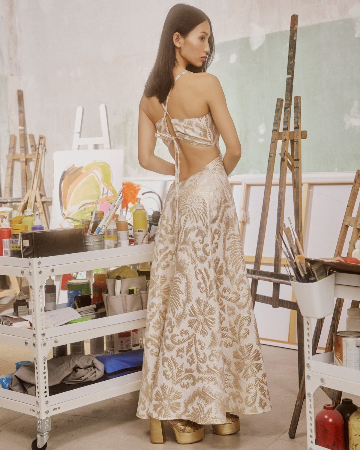 Cut Out Heliadora Off White Callisto| فستان نسائي - Maison Clad