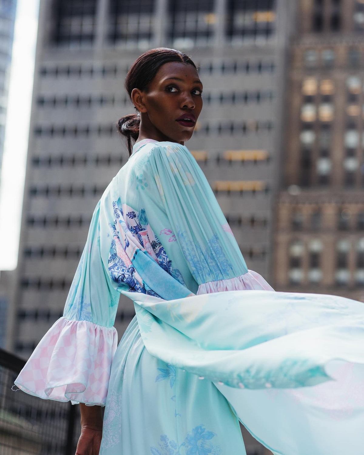 Dress Cara Ruffly Pool Light Green | فستان نسائي - Maison Clad