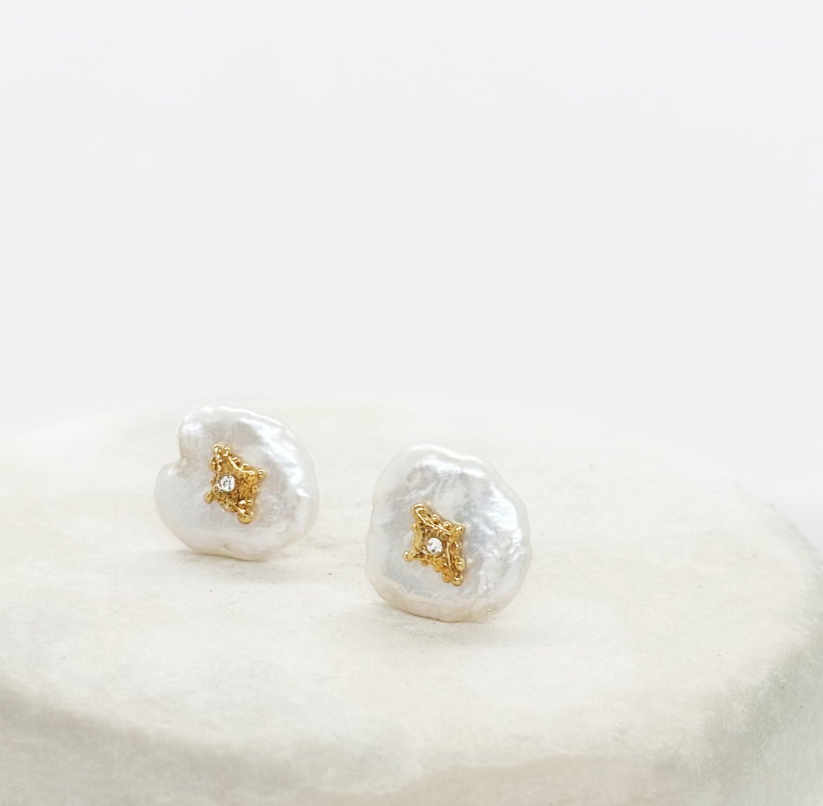 Earring Helia - Heliai أقراط - Maison Clad