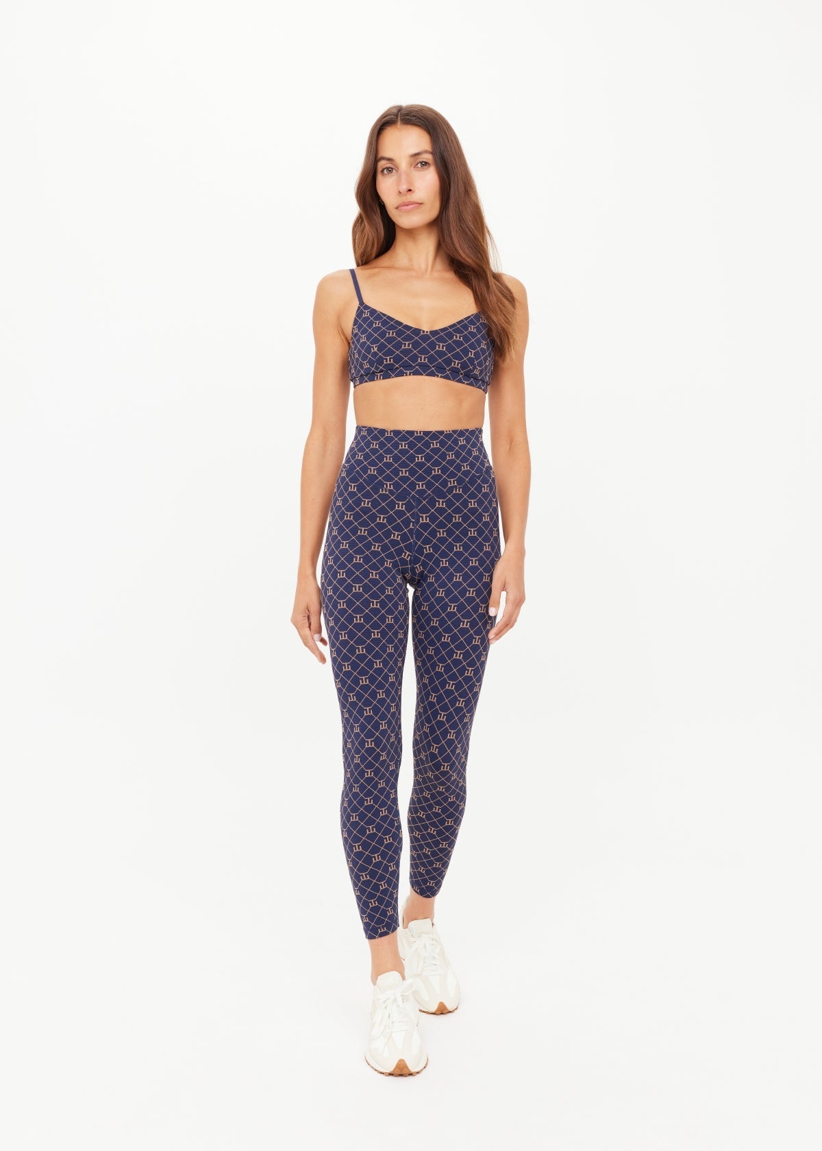 EZRA 25IN HIGH MIDI LEGGING| سروال ضيق EZRA - Maison Clad