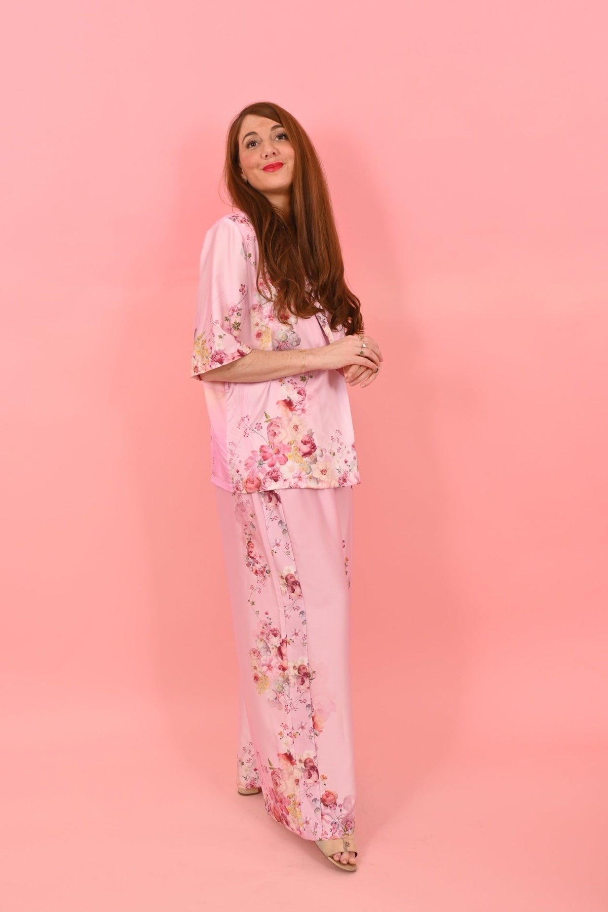 Short Sleeves Leo Jackets Rise Before The Sun Light Pink| بلوزة نسائية - Maison Clad