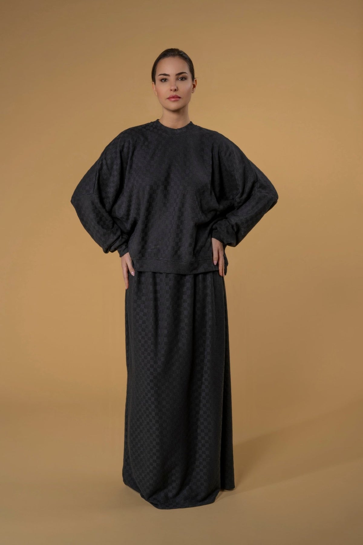 Skirt Slitty Knit Black |تنورة Slitty Black - Maison Clad