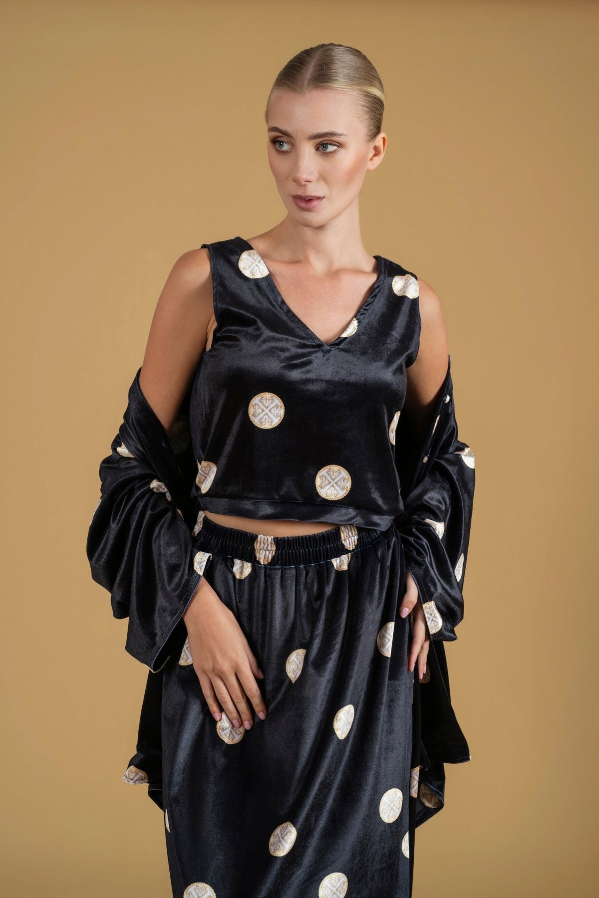 Skirt Velvety lace |تنورةVelvety Lace - Maison Clad