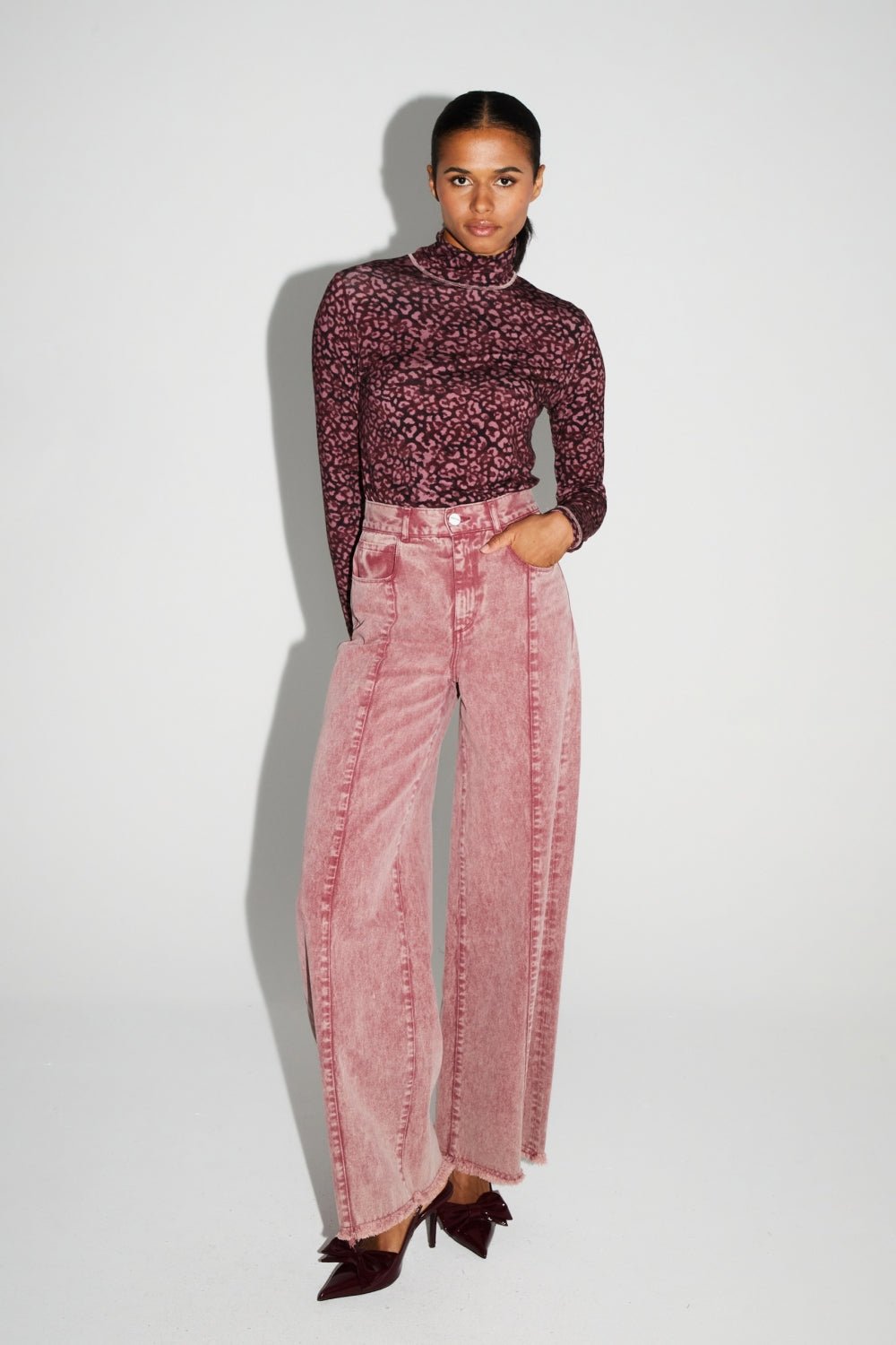 Trouser Denim Swiggy Palazzo Burgundy |سروال Denim Palazzo Burgundy - Maison Clad