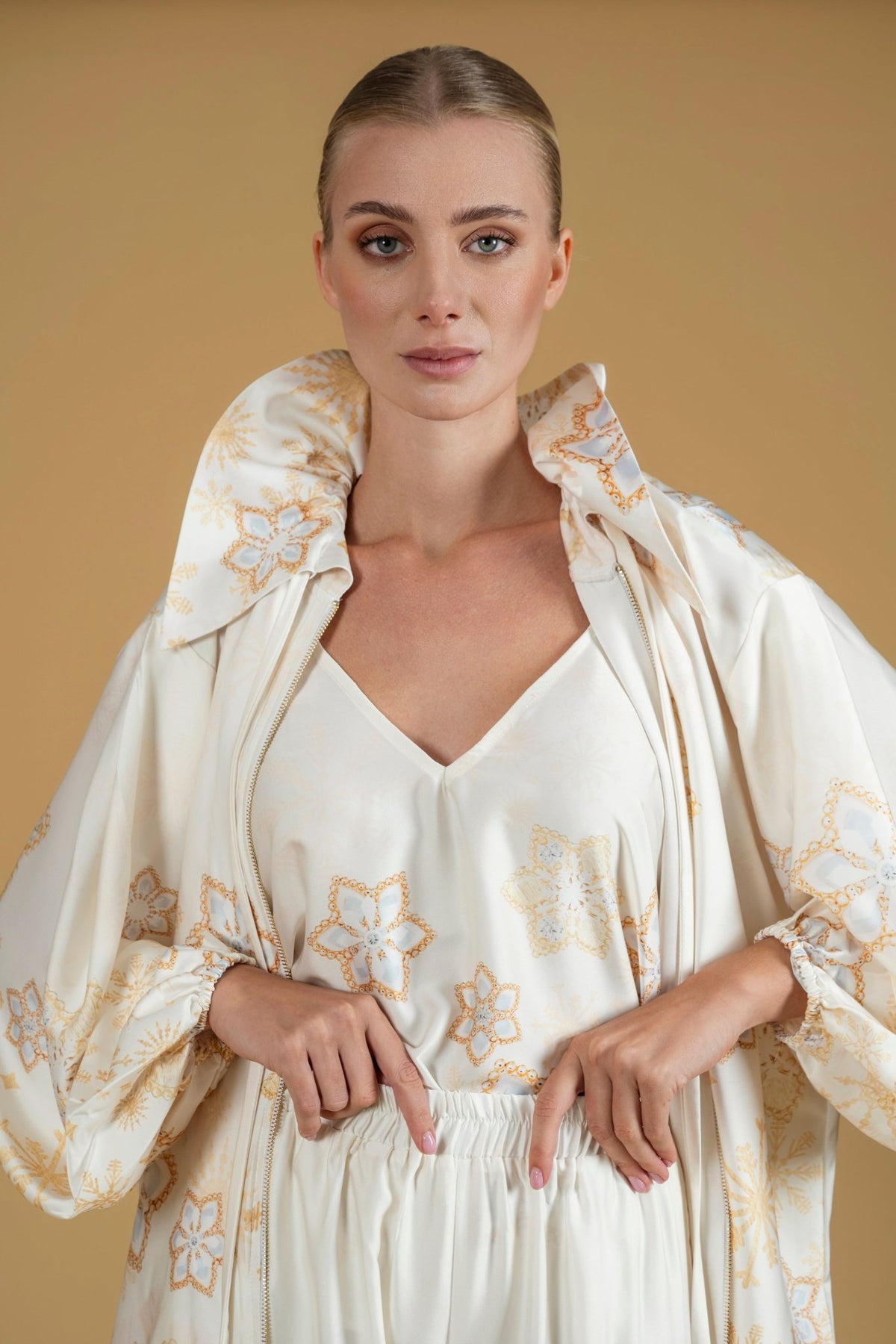 V Top Aspen Stella D'oro| بلوزة نسائية Aspen - Maison Clad
