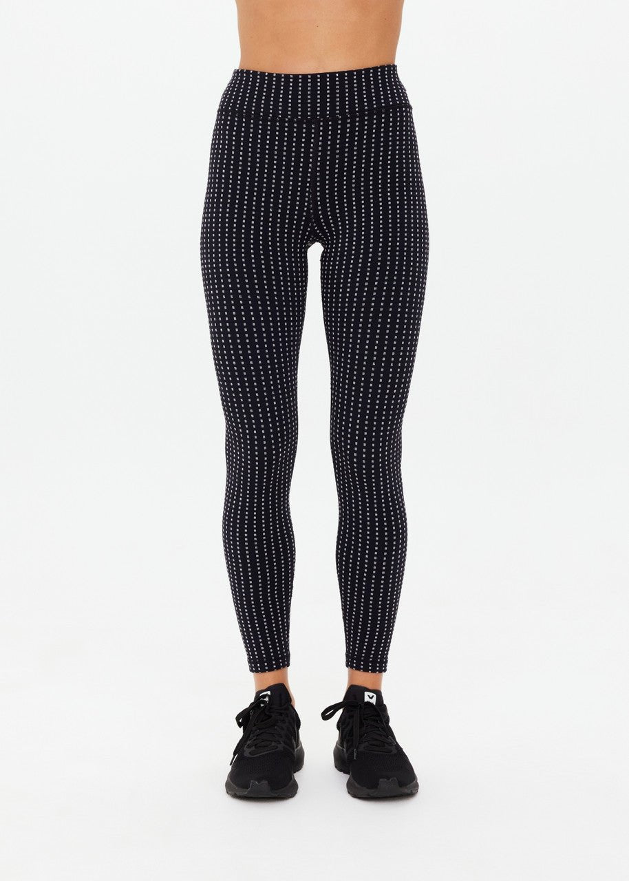 ZENITH 25IN MIDI LEGGING| سروال ضيق Zenith - Maison Clad