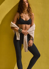 ZENITH 25IN MIDI LEGGING| سروال ضيق Zenith - Maison Clad