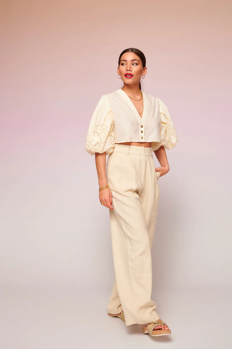 Rea Shirt Ivory | بلوزة نسائية
