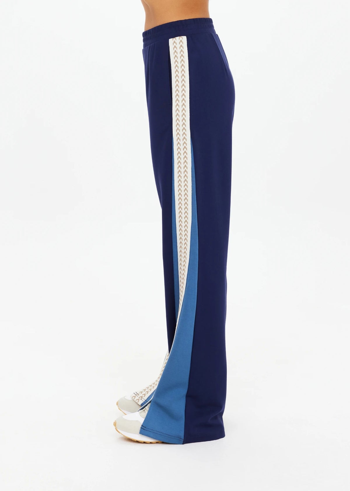 PETRA FLARE PANT | سروال PETRA