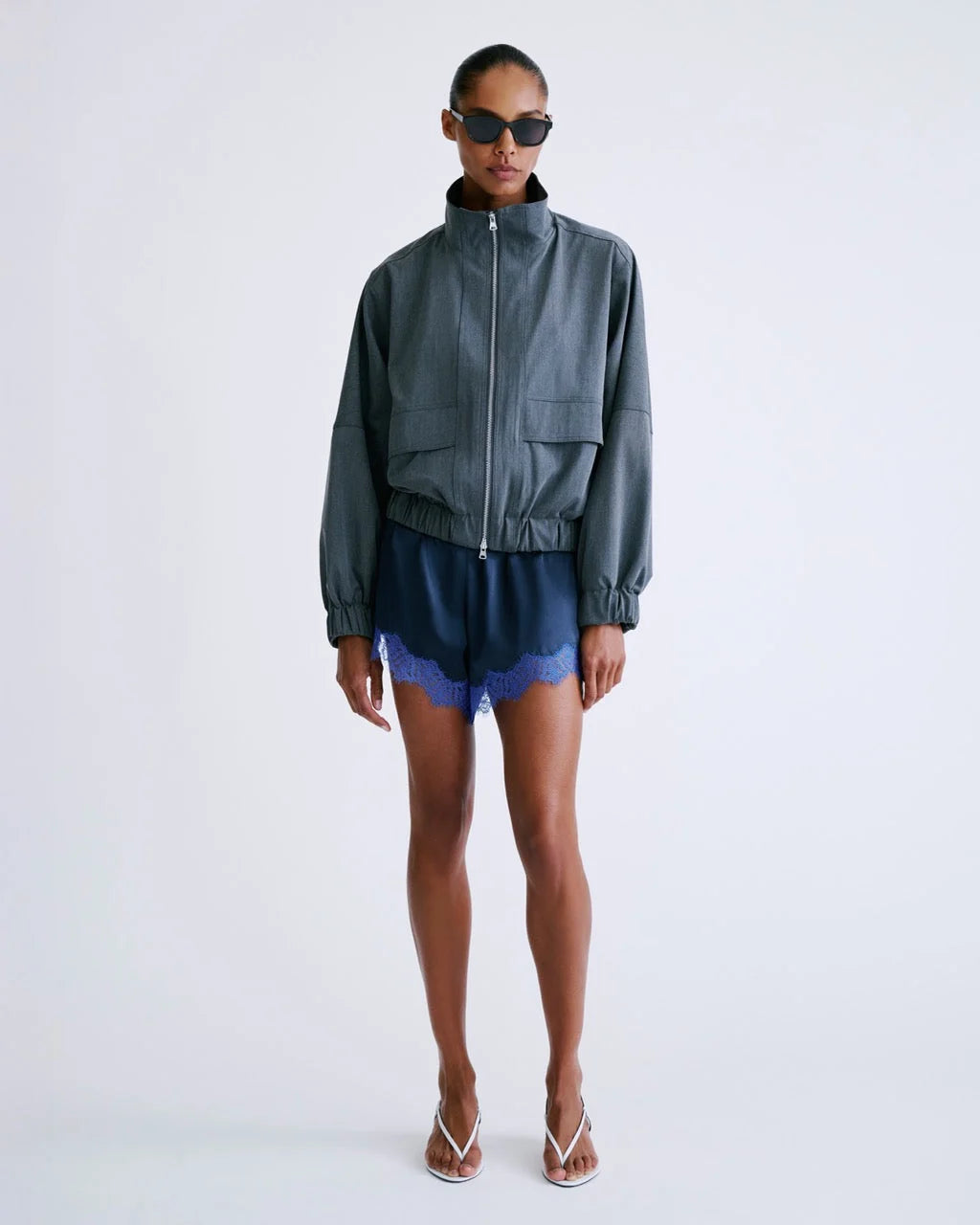 BENNIE LOOSE SILK SHORT NAVY BLUE