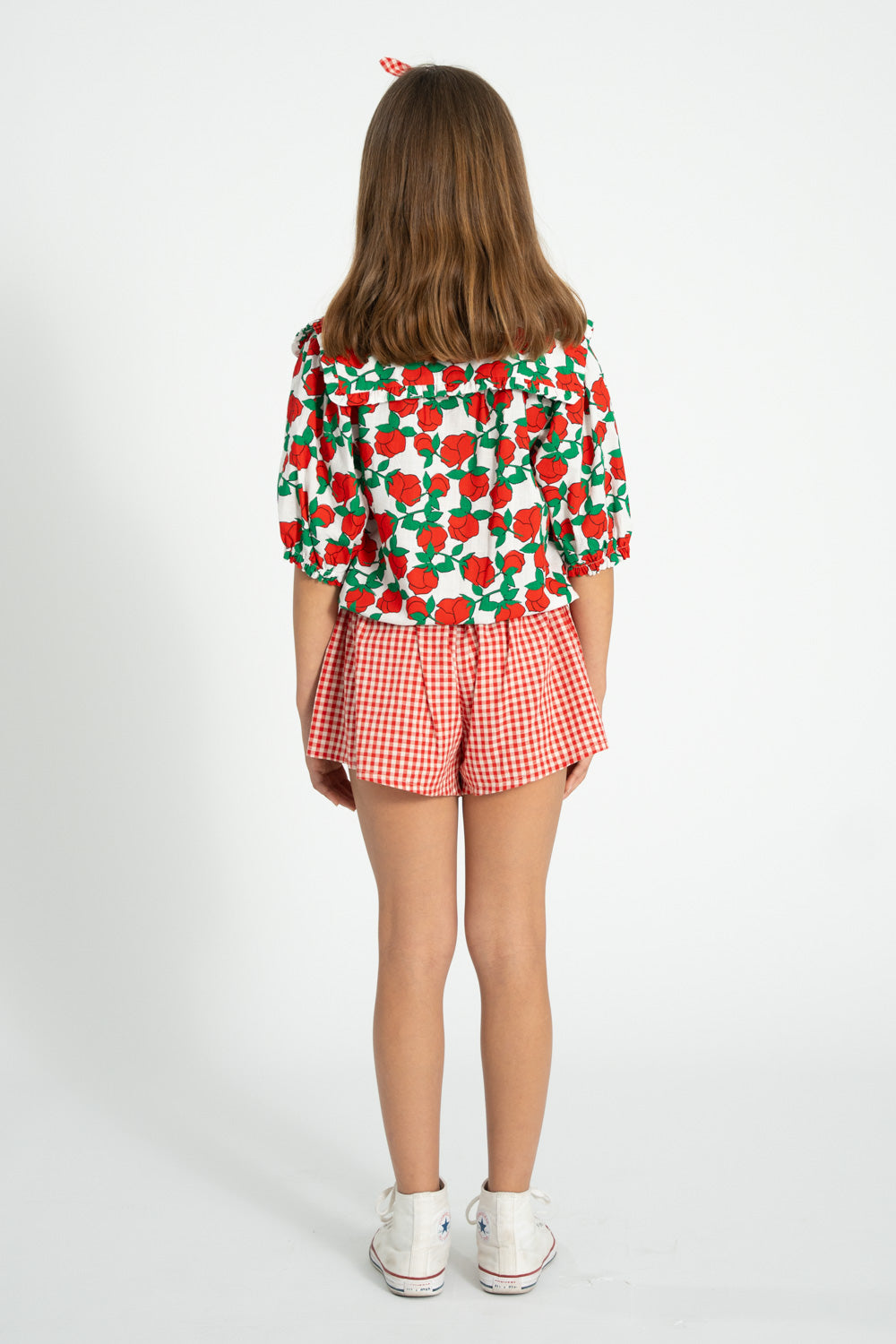 https://cdn.shopify.com/s/files/1/0279/9075/3355/files/Piupiuchick_Lookbook_SS26-018.jpg?v=1764772936