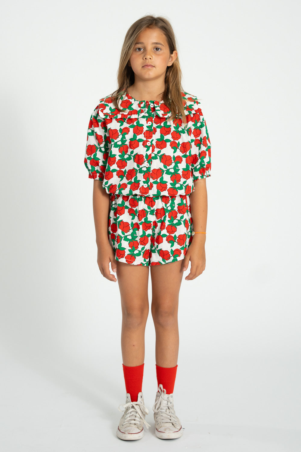 https://cdn.shopify.com/s/files/1/0279/9075/3355/files/Piupiuchick_Lookbook_SS26-021_f0ee2e06-78bb-4415-a09f-70dca2b12610.jpg?v=1764773098