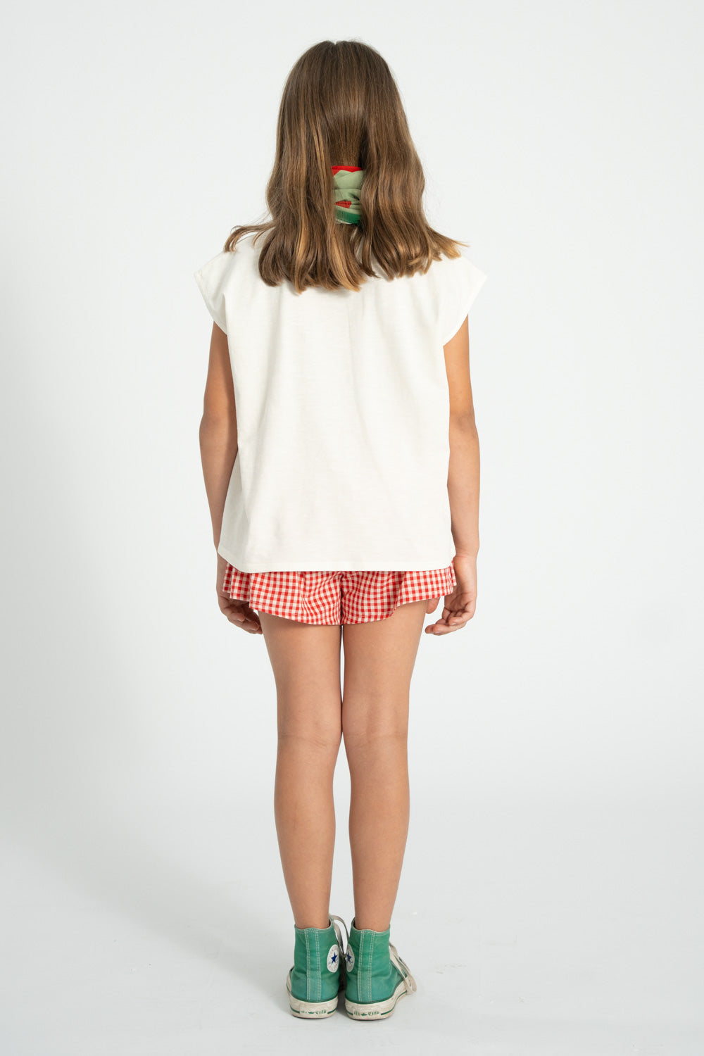 https://cdn.shopify.com/s/files/1/0279/9075/3355/files/Piupiuchick_Lookbook_SS26-037.jpg?v=1764847527