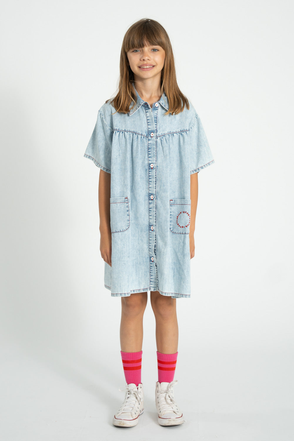 https://cdn.shopify.com/s/files/1/0279/9075/3355/files/Piupiuchick_Lookbook_SS26-043.jpg?v=1764779107