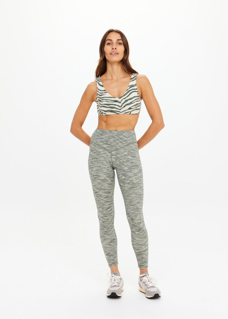 Versatile Reversible 25-Inch High-Rise Midi Pant Green Marle Performance Leggings