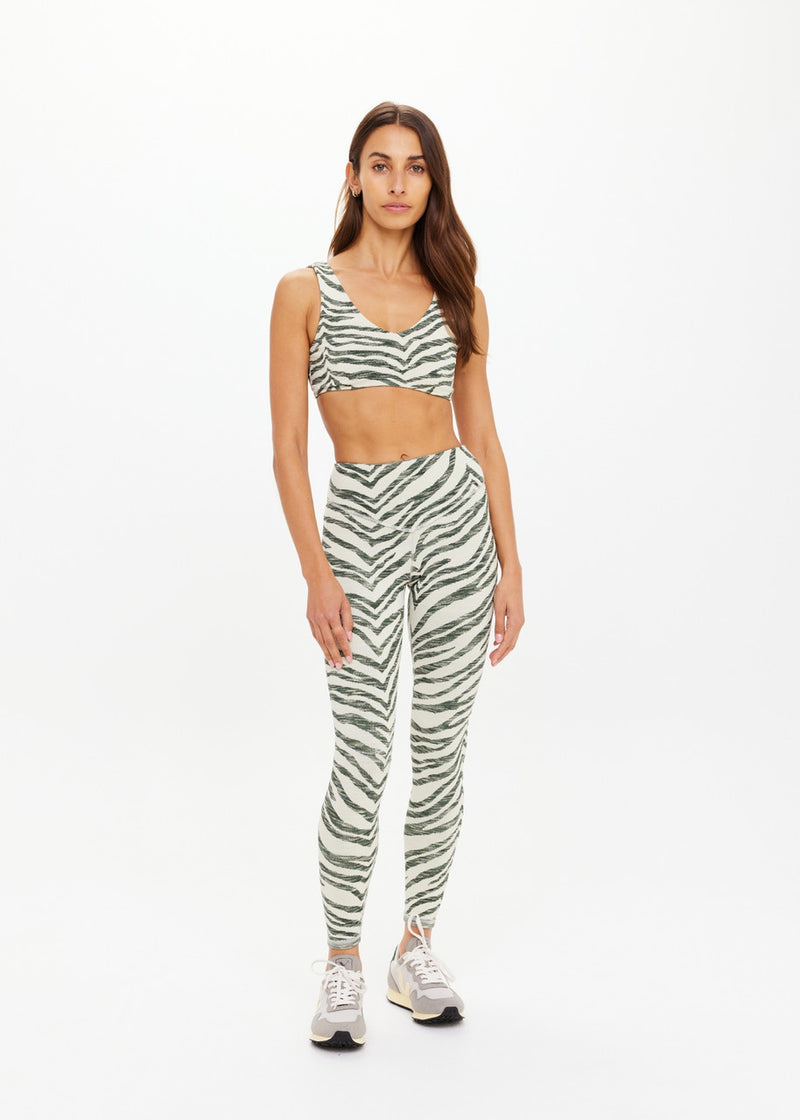 Versatile Reversible 25-Inch High-Rise Midi Pant Green Marle Performance Leggings