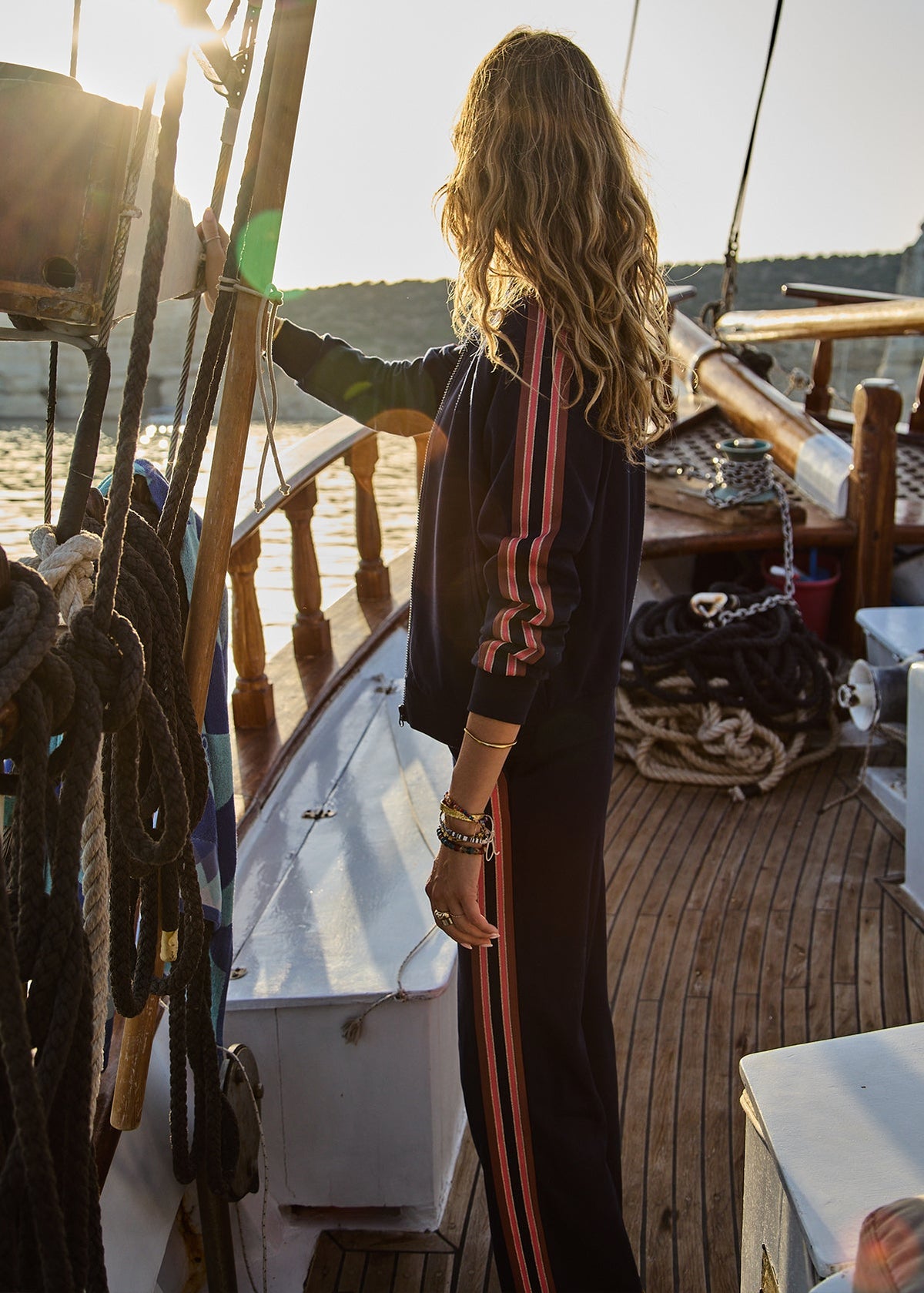 ANANDA PARI ZIP JACKET | بلوزة نسائية ANANDA PARI ZIP - Maison Clad
