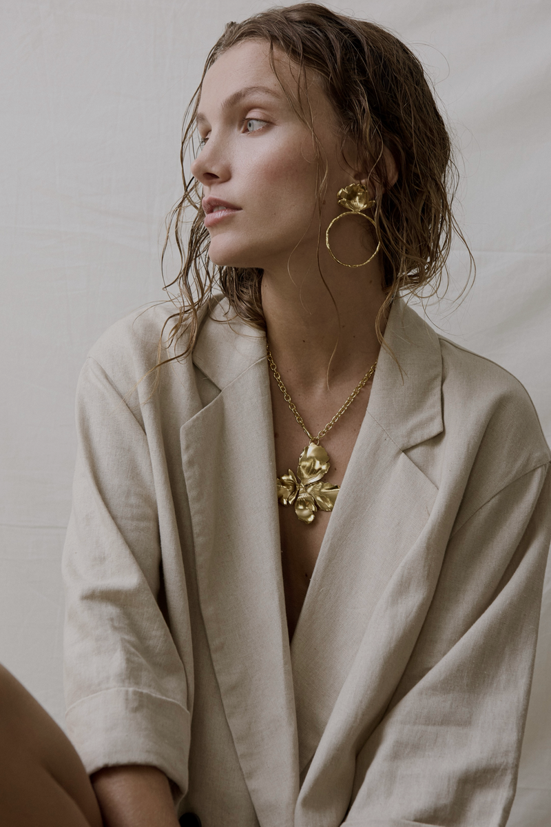 Thebes Handcrafted 24k Recycled Gold Floral Earrings – Elegant Parisian Design