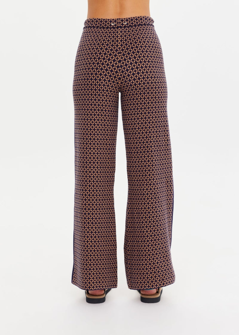Crossroad Juniper Knit trouser| سروال Crossroad - Maison Clad
