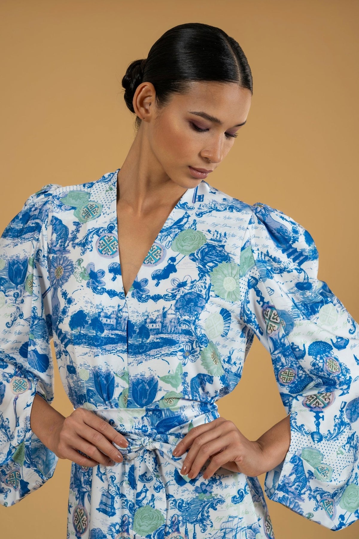 Curtia Lace Dress l |فستان Curtia Lace - Maison Clad