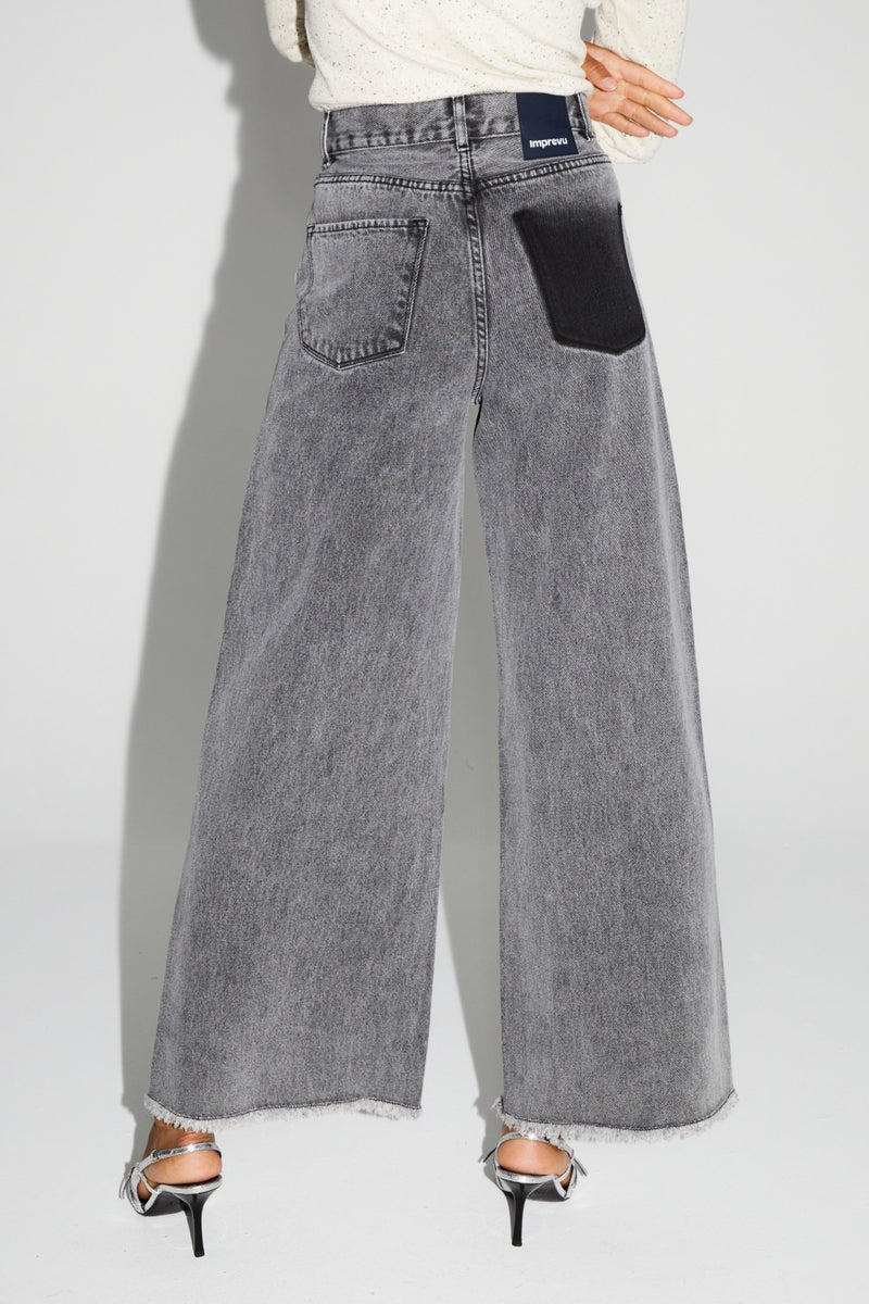 Imprevu Swiggy Grey Wide-Leg Palazzo Denim Jeans: High-Waist, Fringed Hem