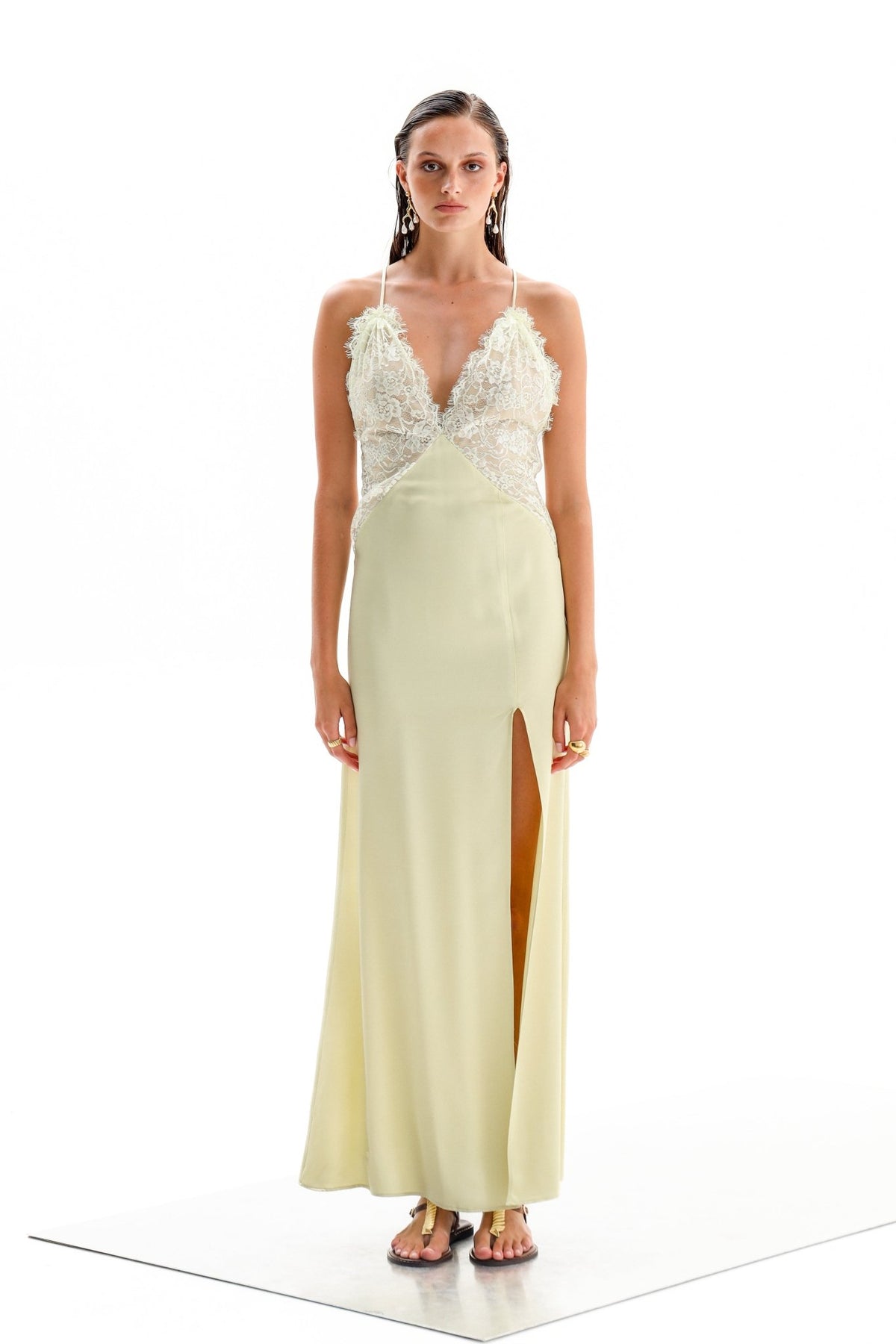 Dress Pandora Lime Althea| فستان نسائي - Maison Clad