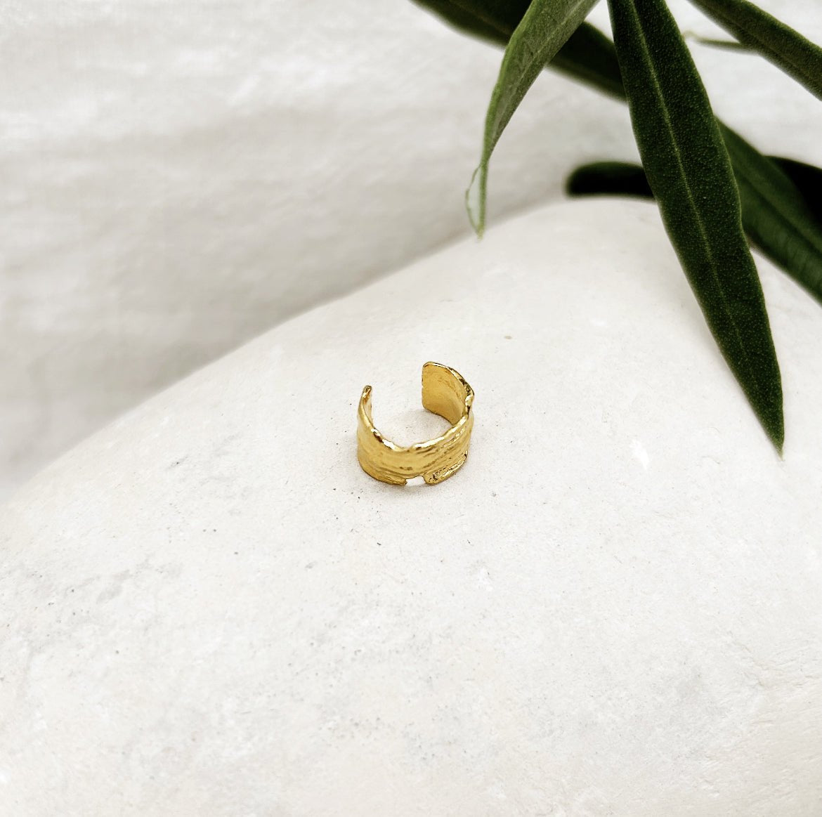 Earcuff Peni - Peni أقراط - Maison Clad