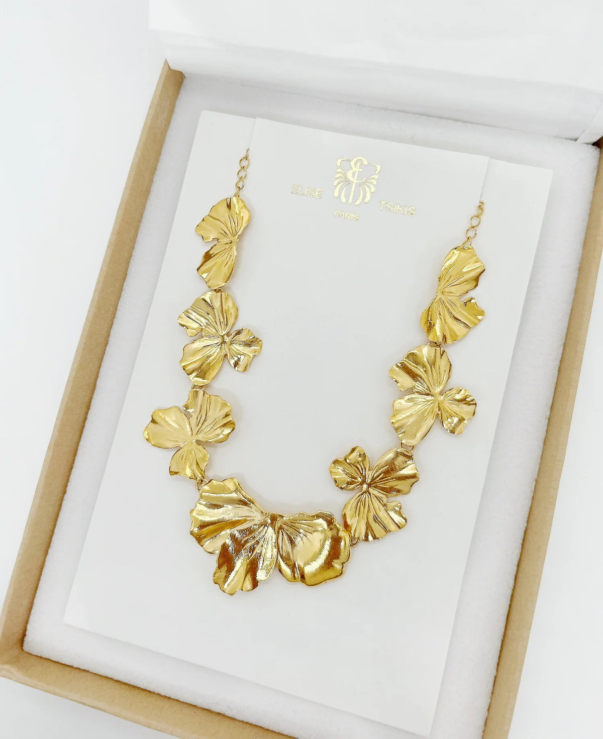 Necklace Anomera | قلادة