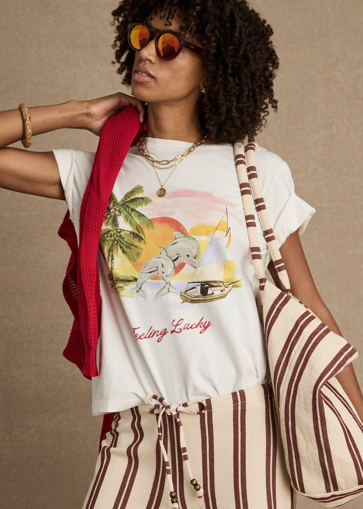 FEELING LUCKY TEE SHIRT| بلوزة FEELING LUCKY - Maison Clad