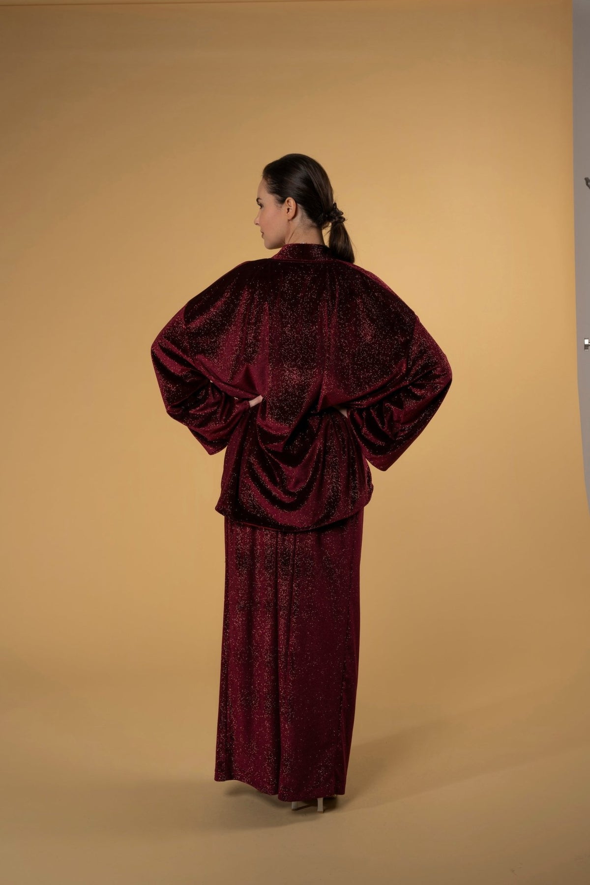 Jacket Velvety Burgundy Shimmers | بلوزة نسائية Velvety Burgundy Shimmers - Maison Clad