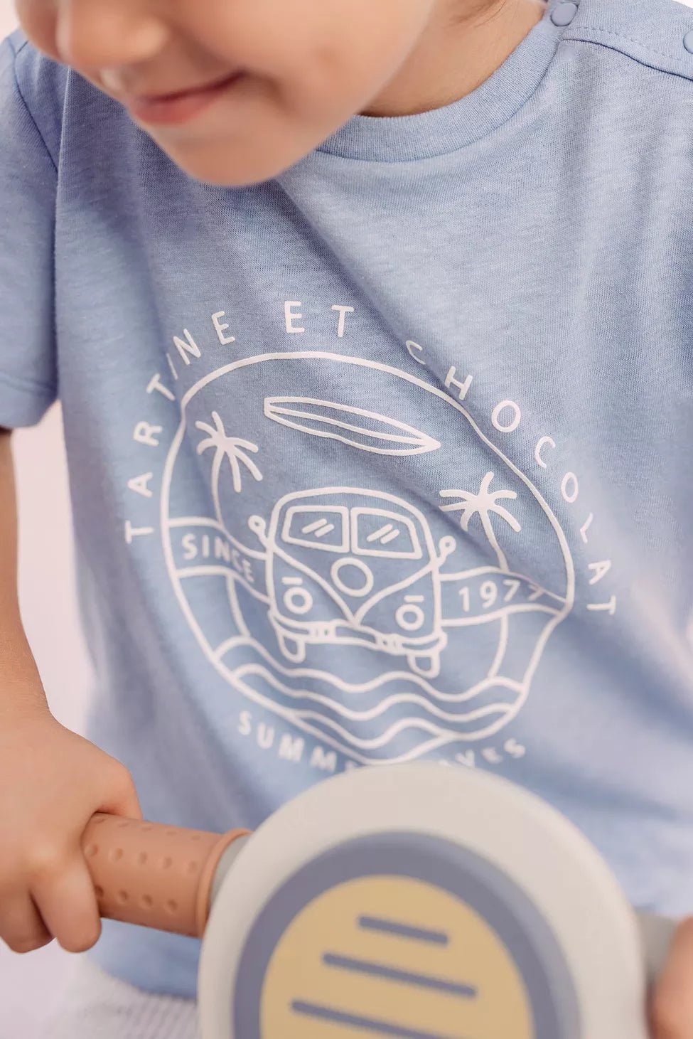 Kids' T-Shirt Carnet de Voyage - Blue | تي شيرت - Maison Clad