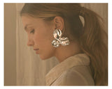 Pensee Large Earrings White Gold | حلق نسائي - Maison Clad