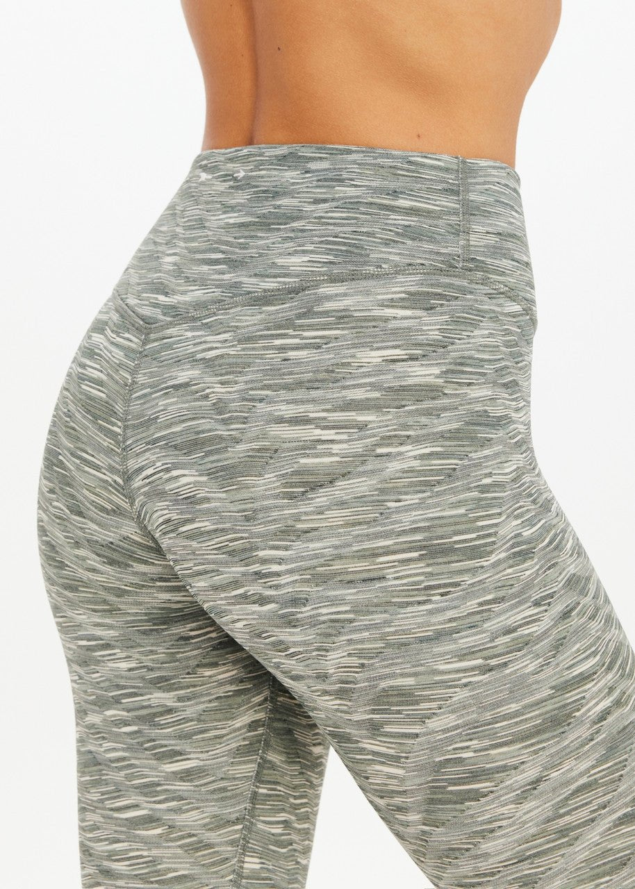 REVERSIBLE 25IN HIGH MIDI PANT| سروال ضيق REVERSIBLE 25IN HIGH MIDI PANT - Maison Clad
