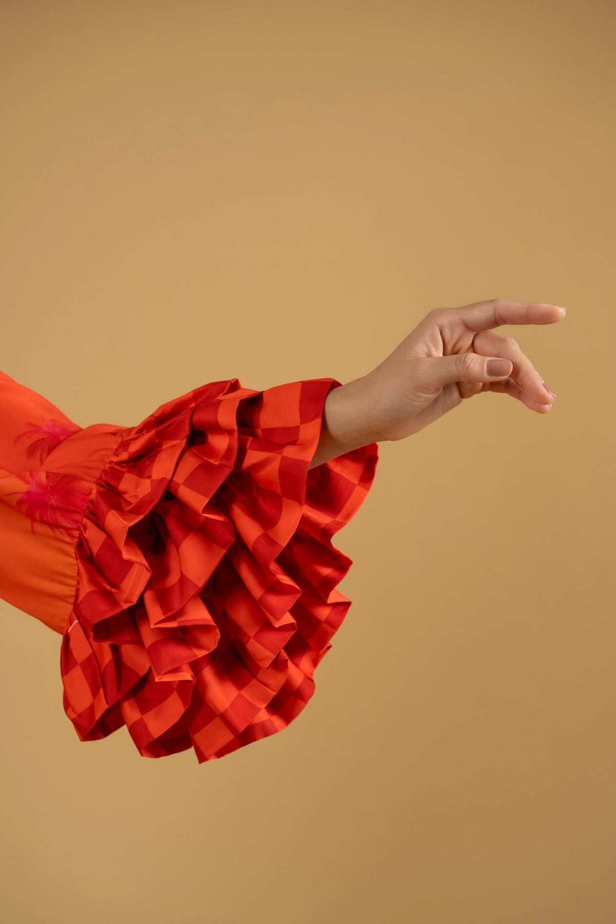 Shirt Castagnette 3 Ruffles Palm| بلوزة نسائية Castagnette 3 Ruffles Palm - Maison Clad