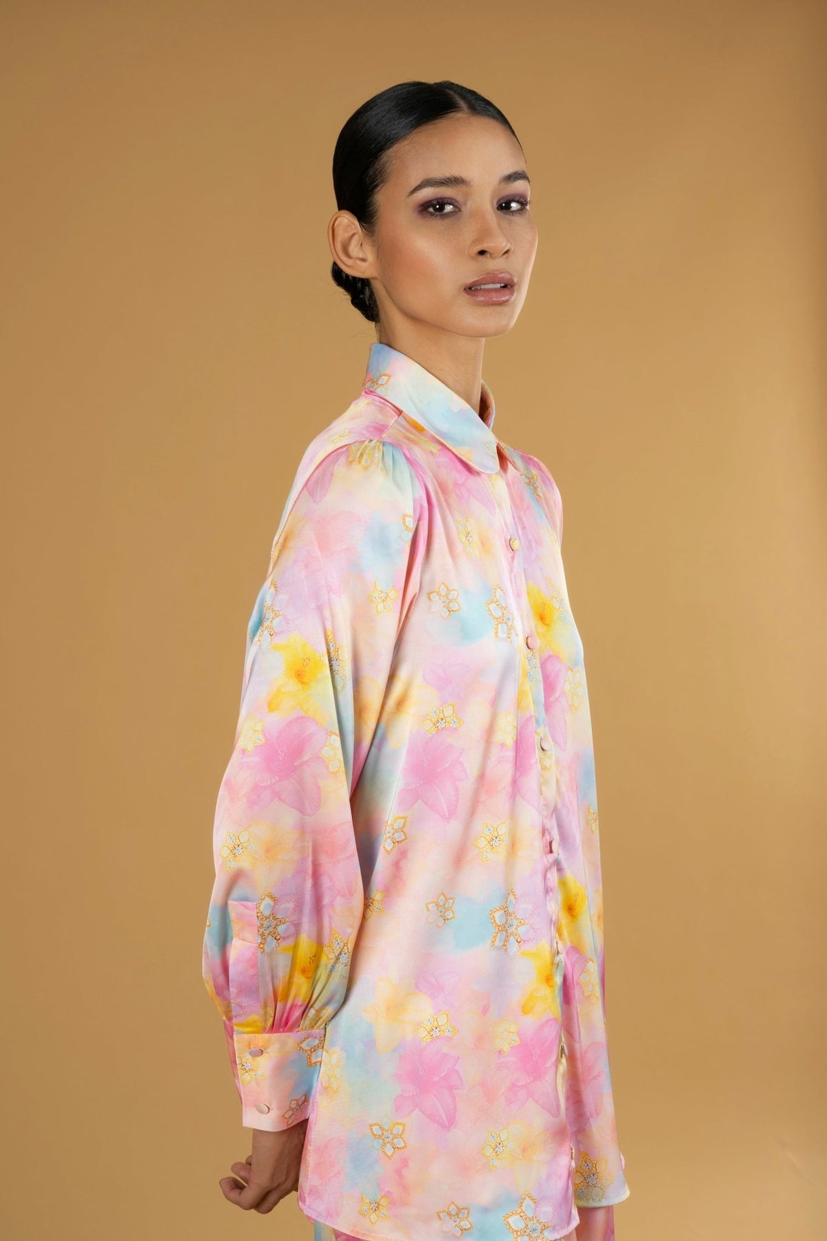 Shirt Lola Stella D'oro | بلوزة نسائية Lola Stella D'Oro - Maison Clad