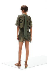 Shorts Zoe Petunia Althea Pesto| المرأة القصيرة - Maison Clad