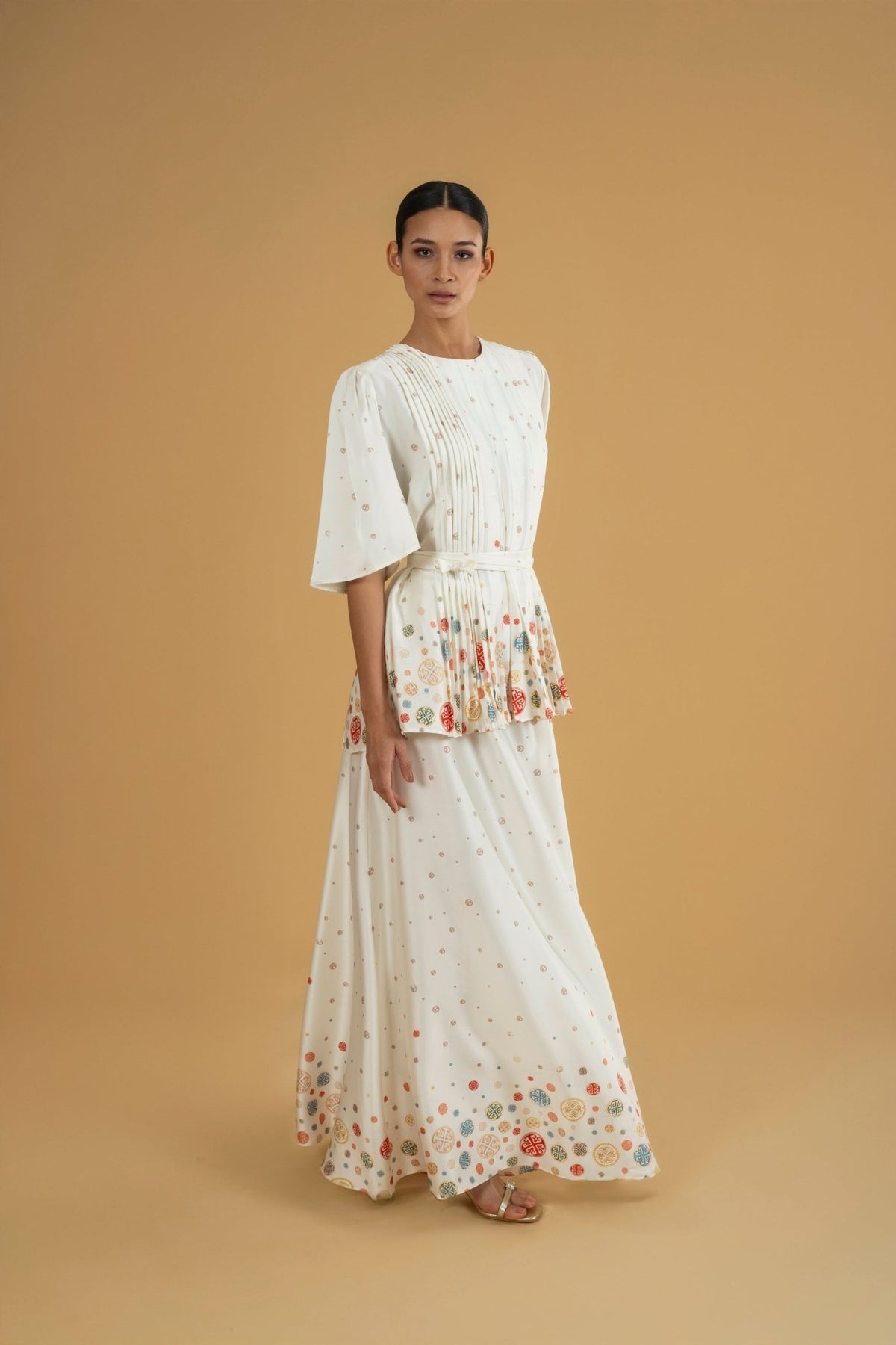 Skirt Arty Lace Off White | تنورة Arty Lace - Maison Clad