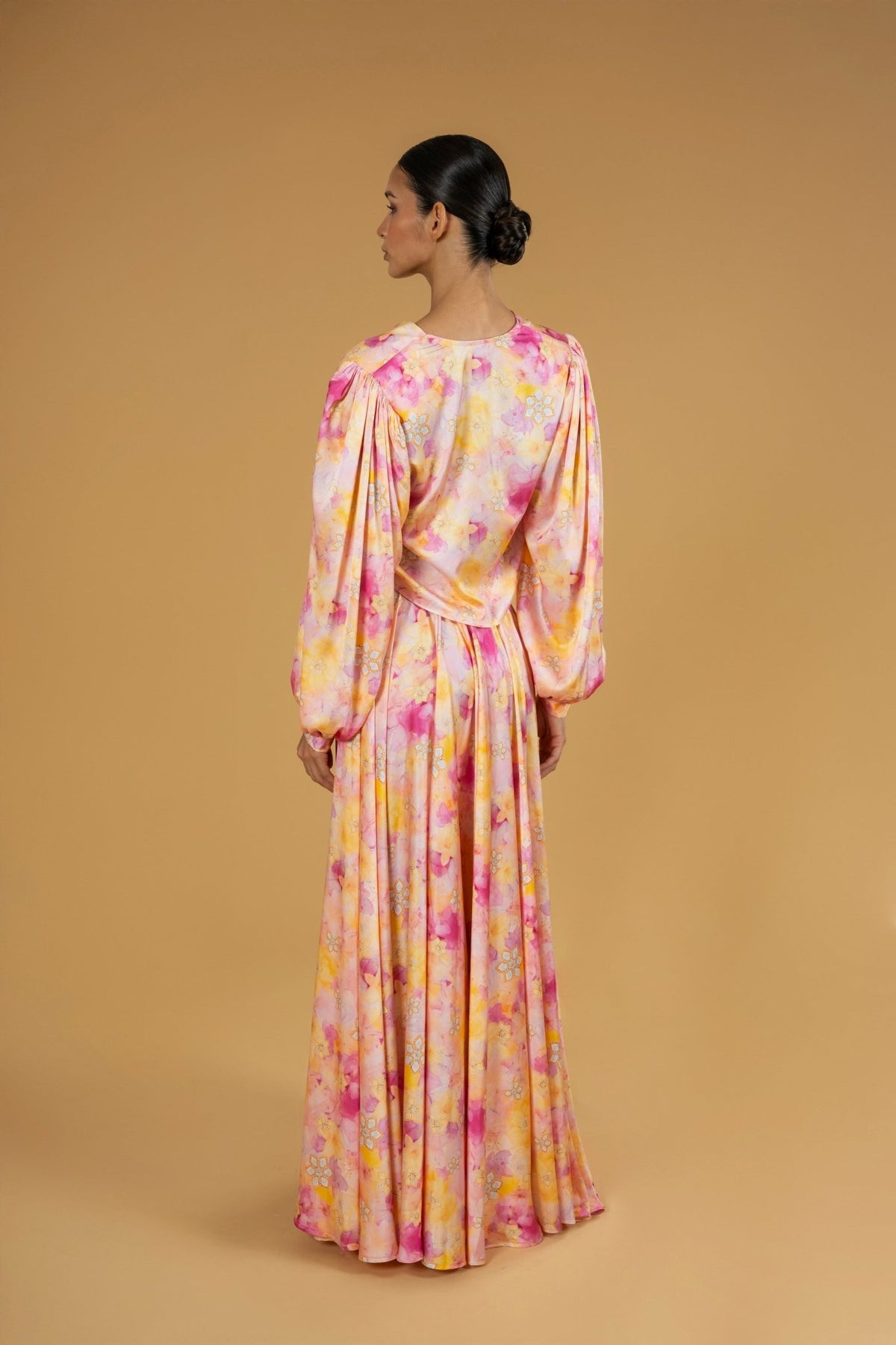Skirt Karl Stella D'Oro | تنورة Karl - Maison Clad