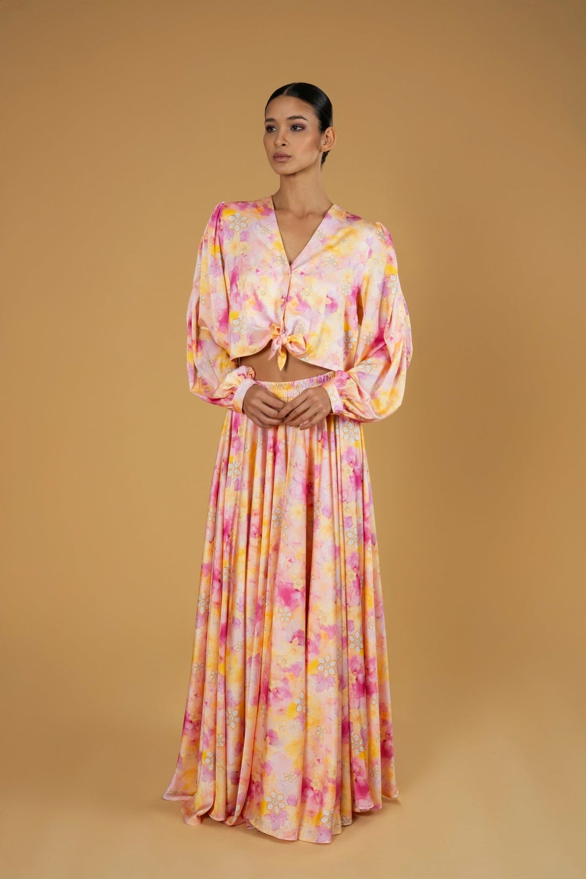 Skirt Karl Stella D'Oro | تنورة Karl - Maison Clad