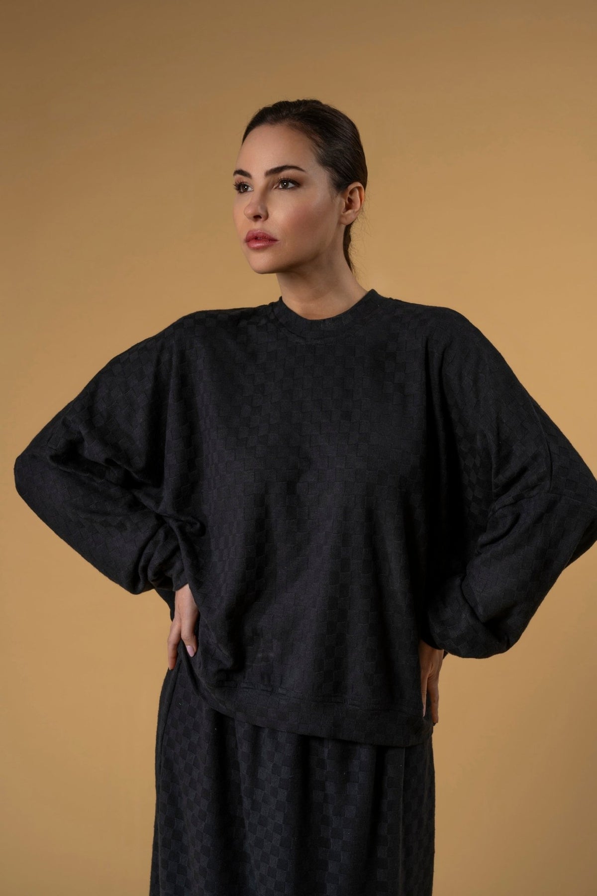 Skirt Slitty Knit Black |تنورة Slitty Black - Maison Clad