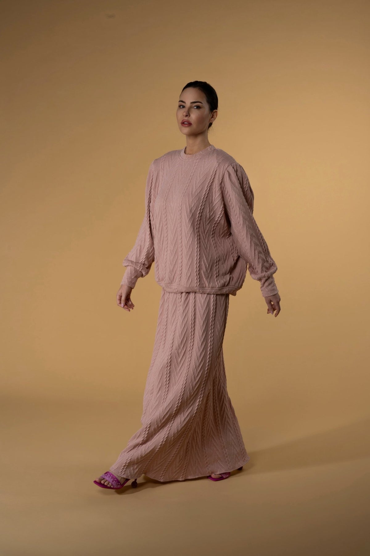 Skirt Slitty Knit Pink Blush |تنورة Slitty Pink Blush - Maison Clad