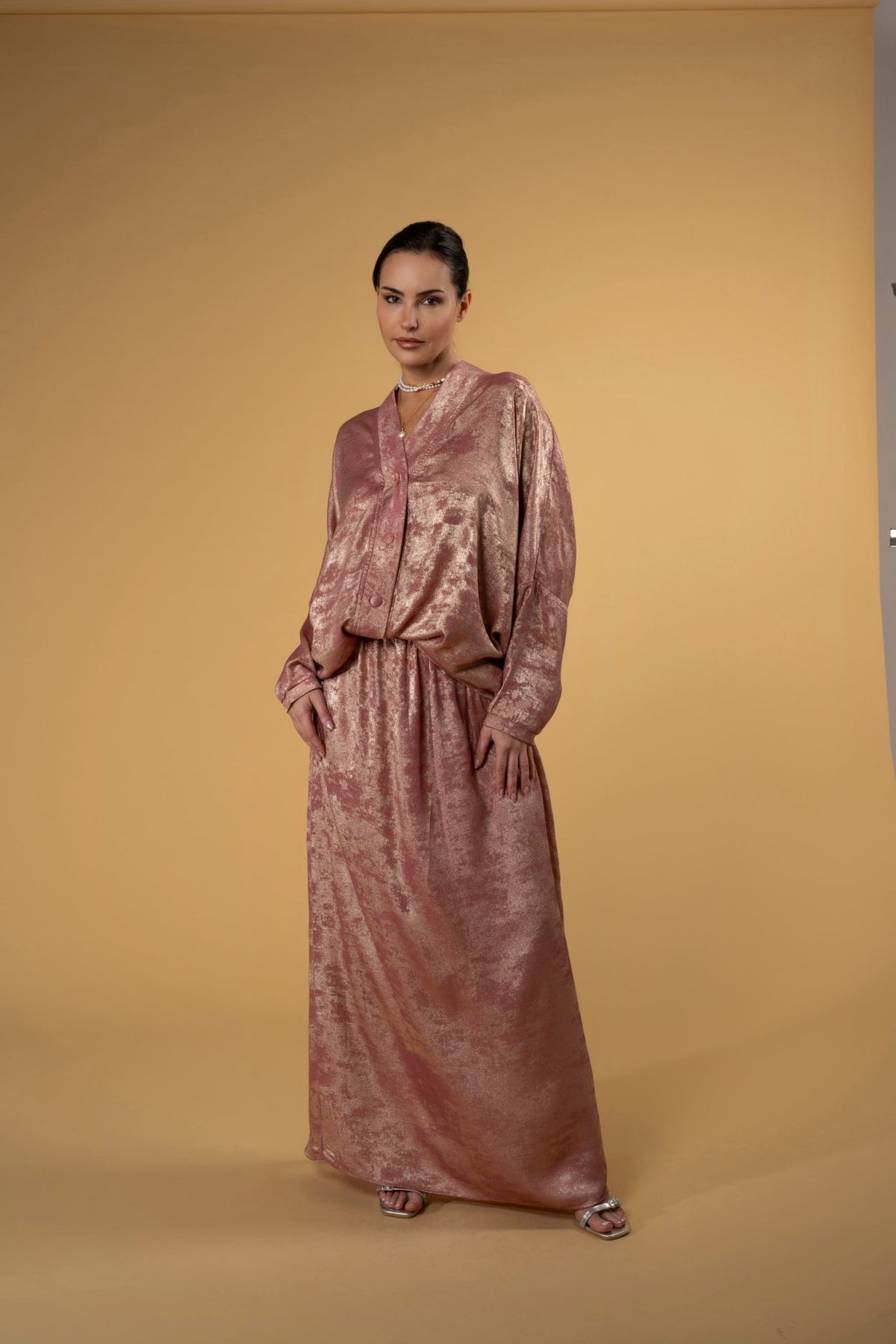 Skirt Slitty Shimmers Pink | تنورة Slitty Shimmers - Maison Clad