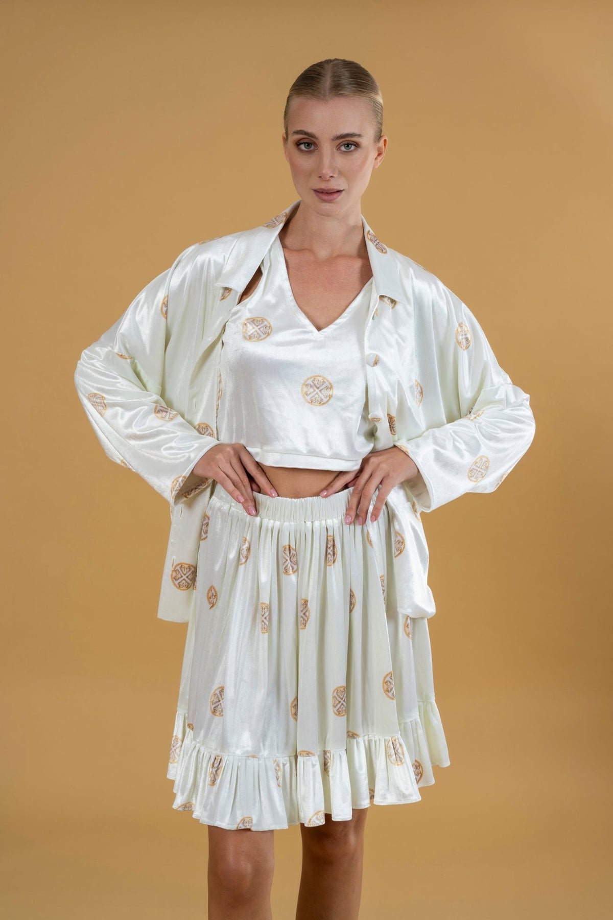 Skirt Velvety lace Ruffles Off White |تنورةVelvety Lace Ruffles - Maison Clad
