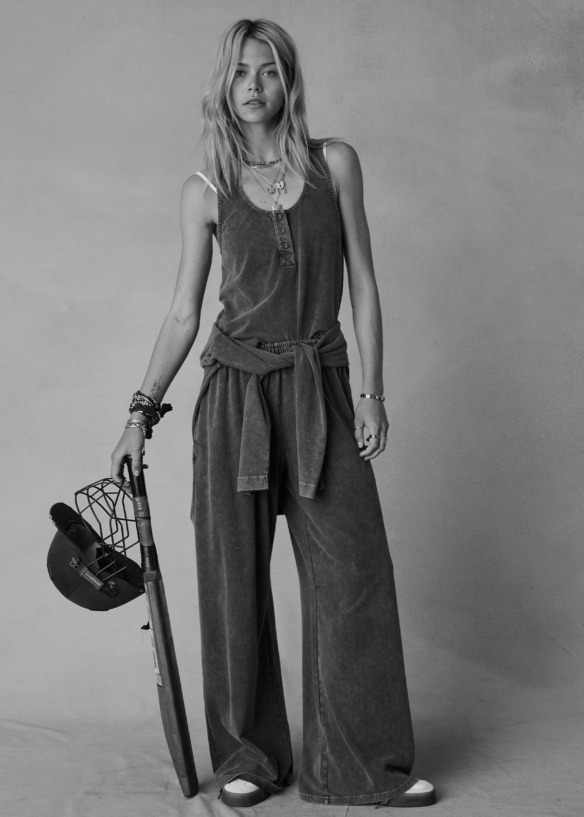 SOHO KAPRI RACEBRACK TANK| بلوزة SOHO - Maison Clad