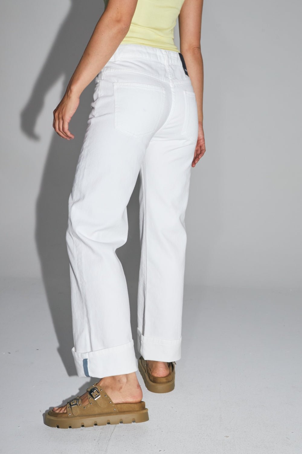 Trouser Denim Kate Straight White |سروال Denim Straight - Maison Clad