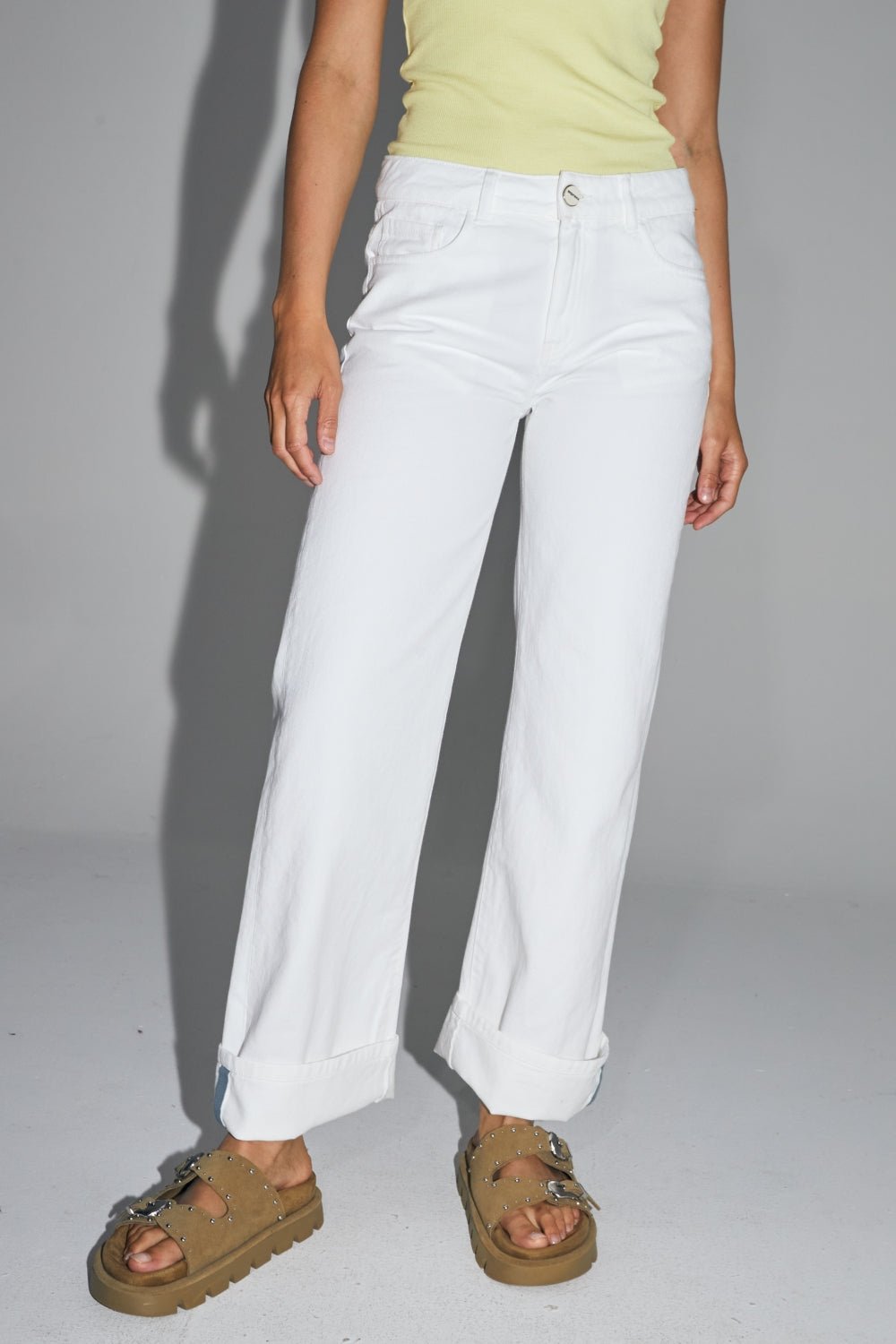 Trouser Denim Kate Straight White |سروال Denim Straight - Maison Clad